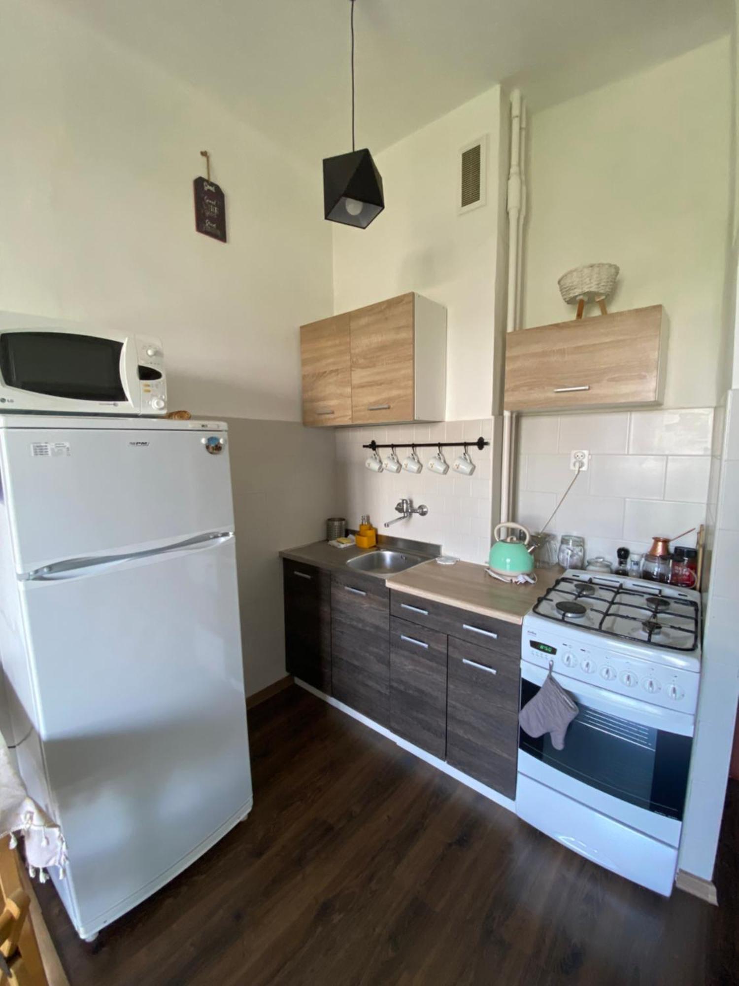 Ohmyhome - Sunny Apartment In City Center 바르샤바 외부 사진
